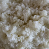 پیاز سرخ شده نیمه آماده کاملاخانگی باهنردستان بانوان گیلانی آماده شده