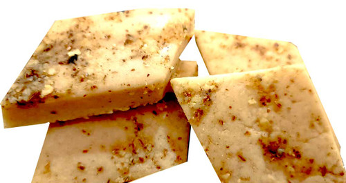 حلوا ضیابری یکی از شیرینیهای سنتی و محلی استان گیلان،