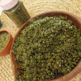 ترشی محلی گیلان: طعمی اصیل و بینظیر ترشی یکی از لذیذترین و قدیمیترین خوراکیهای سنتی است